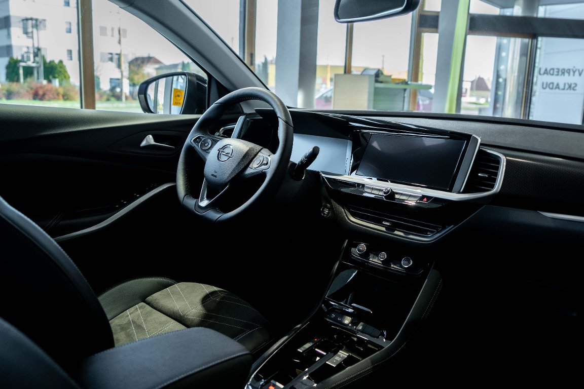 Opel Grandland
